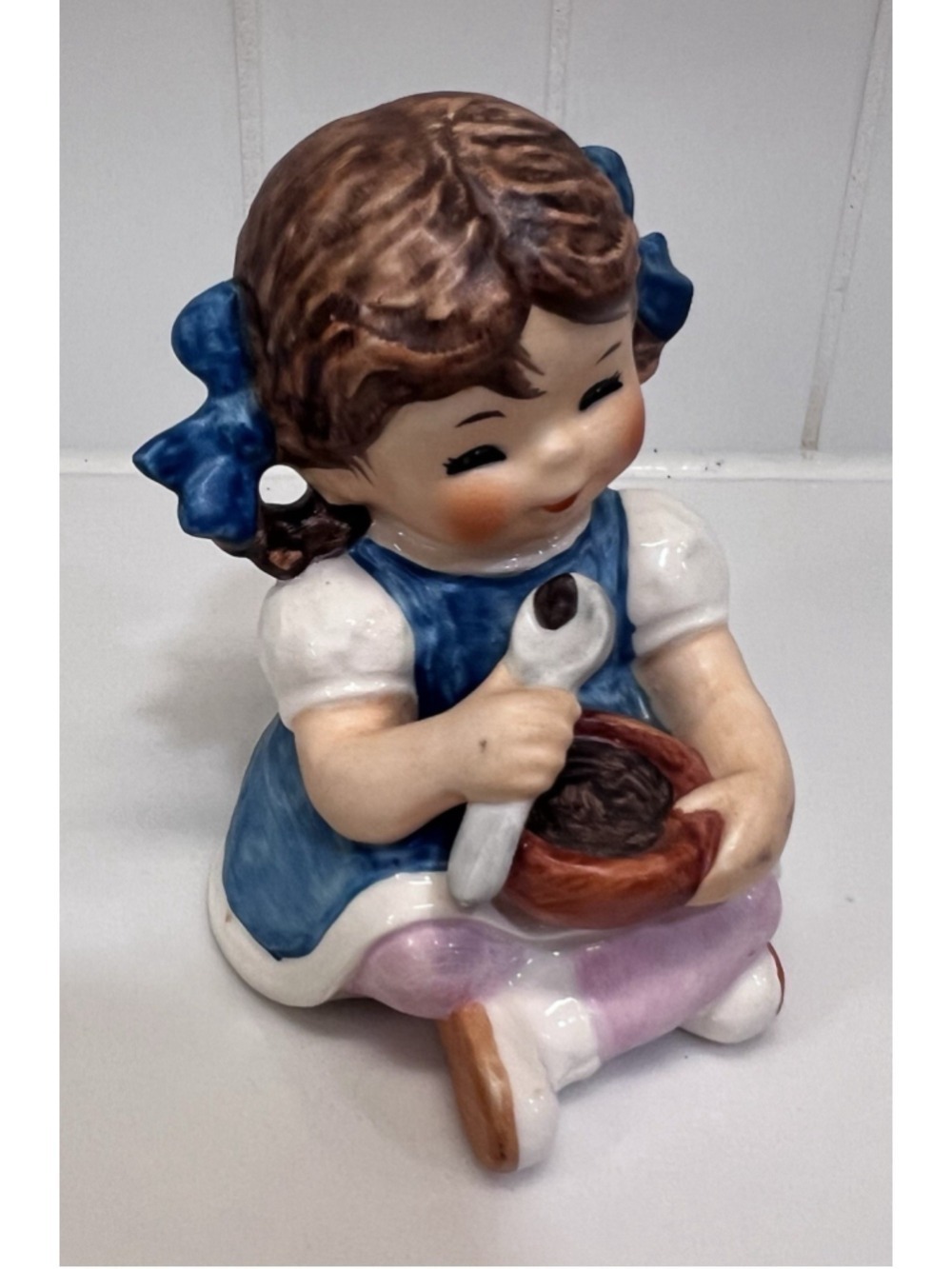 Vintage Goebel Charlot Byj Figurine All Gone Brown Hair Girl Sitting